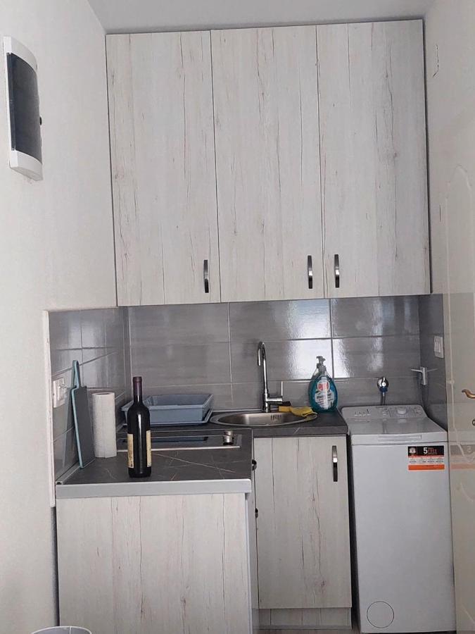 Apartment Iva Bijela Dış mekan fotoğraf