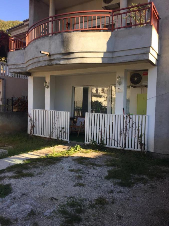 Apartment Iva Bijela Dış mekan fotoğraf